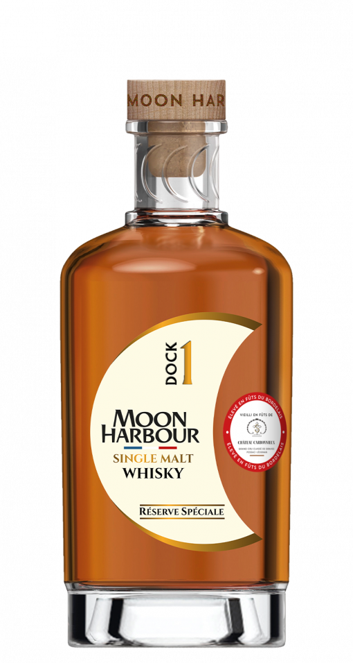 DOCK 1 - Single Malt <br>100% orge maltée <br>5 ans d'âge<br><em>Finition Château Carbonnieux 43% vol.</em>